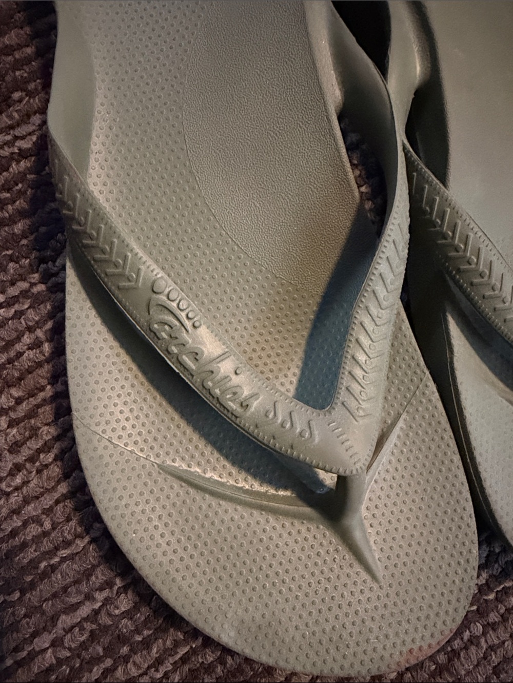 Archies Flip Flop Sandals in Olive Green size 7 - Picture 3 of 6